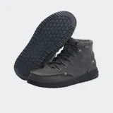 Botas de caña media color gris, con cuello de punto jaspeado, cordones redondos y suela de goma negra. Fabricadas en piel reciclada resistente al agua y forro de lana suave.