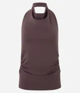 Blusa femenina de frente única confeccionada en punto roma, con escote degagê drapeado y fruncidos laterales. Presenta un diseño sin mangas y espalda descubierta.