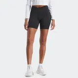 Calza corta de ciclismo Reebok de tiro alto para mujer, color negro. El tejido RBK-DRY absorbe el sudor.