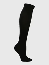 Calcetín largo de caña alta, diseñado especialmente para usar con botas, confeccionado en tejido de bambú con textura acanalada.