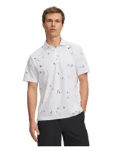 Remera tipo polo de manga corta con estampado de motivos de golf, cuello estructurado y tapeta con botones. Confeccionada con tecnología de secado rápido y protección solar UPF 50+.