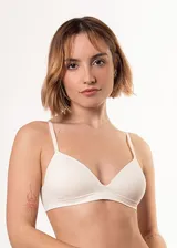 Soutien de microfibra con copa soft triangular, sin aro y sin costuras. Cuenta con breteles regulables.