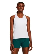 Musculosa deportiva Under Armour de corte atlético, con diseño de espalda deportiva y dobladillo superpuesto para mayor ventilación. Confeccionada en tejido ligero y transpirable con tecnología de secado rápido.