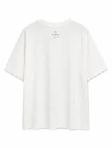 Remera blanca de corte holgado con estampado gráfico frontal en tonos azul oscuro que incluye la frase 'EVERYTHING POSSIBLE' y otros textos decorativos.