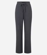 Pantalón marrón de poliéster y elastano, corte recto, cintura elástica con cordón y textura.