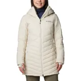 Campera tipo parka acolchada de largo medio, color beige, con capucha integrada, cierre frontal completo y bolsillos laterales con cremallera. Cuenta con tecnología de aislamiento térmico y puños con orificios para los pulgares.