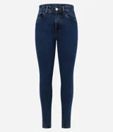 Pantalón skinny de tiro alto confeccionado en denim azul oscuro. Presenta un diseño clásico de cinco bolsillos, cierre frontal con cremallera y botón metálico, y trabillas para cinturón.