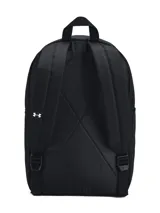 Mochila Under Armour Essntl Lite de color negro, diseñada con tecnología UA Storm resistente al agua. Cuenta con un compartimento principal con cremallera, bolsillo frontal con cierre, bolsillo lateral para botella y asa superior.