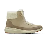 Bota casual Skechers modelo Glacial Ultra Autumn Days, color beige. Presenta una parte superior de gamuza con cordones frontales y forro interno de corderito sintético. Cuenta con entresuela ULTRA GO ligera y suela flexible con tracción.
