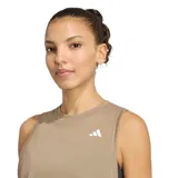 Top deportivo Adidas modelo We Tank, color beige, sin mangas, con cuello redondo y el logo de la marca estampado en blanco en el pecho.