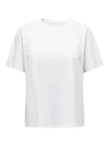 Remera básica de algodón Only con cuello redondo y manga corta, de corte regular.