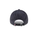 Gorro New Era 9Twenty color azul marino con logo bordado en rojo de los Boston Red Sox.