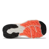 Championes de running New Balance Fresh Foam X 1080v12, color negro con detalles en blanco y naranja.