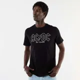 Remera de manga corta color negro con cuello redondo y estampa frontal de AC/DC 50 Years en color blanco.