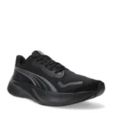 Championes de running Puma modelo Pounce Lite, color negro. Presentan una capellada de malla transpirable con refuerzos sintéticos, cierre de cordones y una entresuela de espuma ultraligera con tecnología Protread en la suela para mayor agarre y retorno de energía.