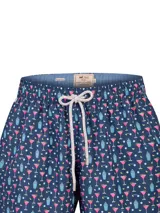 Short de baño azul marino con estampado de cócteles y shakers, cintura elástica con cordón ajustable y bolsillos.