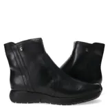 Botas de caña corta Bottero modelo Napoli, confeccionadas en cuero negro con acabado liso. Presentan puntera redonda, suela plana de goma y cierre lateral interno para facilitar su colocación.