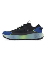 Championes Under Armour Fat Tire Venture Pro, diseñados para terrenos difíciles. Presentan una parte superior de tejido ripstop negro con refuerzos de gamuza en azul y detalles en verde neón. Cuentan con amortiguación reactiva UA HOVR y una suela de caucho con tacos de tracción profunda para un agarre superior.