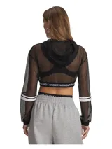 Campera deportiva Under Armour HeatGear Mesh FZ de color negro, confeccionada en tejido de malla perforada ultraligero y transpirable. Presenta diseño corto (cropped) con cierre frontal completo, capucha, mangas largas con puños elásticos y bandas blancas horizontales. Incluye una banda elástica inferior visible con el logotipo de la marca.