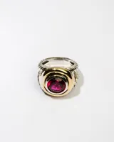 Anillo de plata 925 con dublé de oro y zirconia roja.