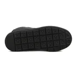 Bota urbana de caña alta Diadora modelo Rocket, color negro, con cordones y suela gruesa de plataforma.