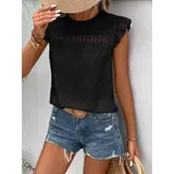 Blusa de tela broderie color negro, con cuello redondo, mangas cortas con volados y detalle de calado horizontal en la parte superior del pecho.