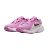 Championes Nike Downshifter 14 para running, color negro con detalles en blanco, con capellada de malla transpirable y suela de goma.