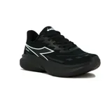 Championes de running Diadora modelo Glider, color negro con detalles en blanco. Presentan una estructura de malla transpirable, cordones al tono y una suela robusta de phylon para mayor amortiguación.
