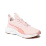 Championes de running Puma modelo Incinerate, color rosado con suela blanca. Presentan diseño de malla transpirable y el logo característico de la marca en el lateral.