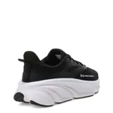 Championes de running Under Armour modelo Rogue 6, color negro con entresuela blanca. Presentan un diseño de malla transpirable en la parte superior, cierre con cordones y logo de la marca en el lateral.