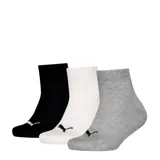 Pack de tres pares de medias cortas Puma, en colores negro, blanco y gris, con logo de la marca bordado en la parte frontal.
