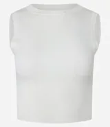 Musculosa cropped de viscosa acanalada, sin mangas y cuello redondo.