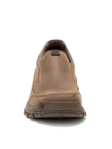 Zapato slip on Caterpillar modelo Threshold, color marrón, confeccionado en cuero de grano completo con elásticos laterales y suela de goma resistente.