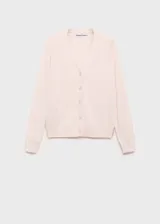 Cardigan de punto fino en color rosa claro, con cuello en pico, cierre frontal de botones y manga larga con puños acanalados.