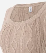 Chaleco corto de punto texturizado color beige, con escote cuadrado y tirantes anchos.