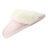 Pantufla cerrada de gamuza gris con interior y borde de peluche blanco, suela de goma antideslizante.