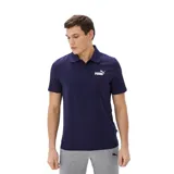 Remera tipo chomba de la marca Puma, modelo Essentials, confeccionada en algodón. Presenta un diseño clásico de color azul marino con cuello polo, cierre frontal de botones y el logo de la marca estampado en blanco en el pecho.