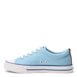 Championes urbanos Topper modelo Derby, color celeste, confeccionados en lona con cordones blancos y suela de goma blanca con detalles en azul.