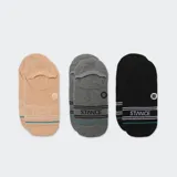 Pack de tres pares de medias Stance invisibles, con logo de la marca y detalles de rayas horizontales en diferentes colores: rosa, bordó y negro.