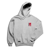 Canguro con capucha y bolsillo frontal tipo canguro, color gris melange. Presenta un pequeño estampado rectangular en color rojo con el logo de la marca en el pecho y una etiqueta pequeña en la parte inferior.