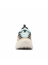 Championes Columbia Terrastride Bc Omni-Grip para mujer, color gris con detalles en celeste y suela en tono tostado. Diseñados para senderismo y uso urbano, combinan tecnología de amortiguación y tracción con un estilo moderno.