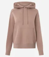 Buzo deportivo oversized con capucha, confeccionado en mezcla de algodón y poliéster. Presenta bolsillo frontal tipo canguro, mangas con recortes en los hombros y puños y ruedo con terminación en rib.