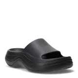 Chanclas tipo slide de goma color negro, con diseño ergonómico de plataforma curva y textura sutil en la banda superior.