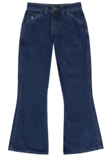 Pantalón jean azul de corte bootcut, tiro medio y calce suelto. Confeccionado en denim de 12 oz. con bolsillos delanteros grandes y bolsillos traseros clásicos.