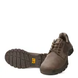 Zapatos urbanos Caterpillar modelo Threshold Low, color marrón, confeccionados en cuero nobuck con suela de goma resistente y cierre de cordones.