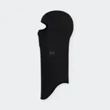 Pasamontañas Buff de perfil bajo, confeccionado en microfibra elástica con propiedades de absorción de humedad. Diseño ergonómico con abertura facial ajustable para cubrir nariz y boca, ideal para uso debajo del casco.