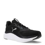 Championes de mujer Puma Softride Mayve 2, color negro con entresuela blanca y logo plateado. Confeccionados con exterior textil y sintético, tecnología Softride y plantilla Softfoam+ para mayor amortiguación.