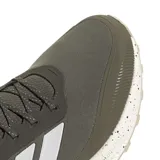 Championes Adidas Runfalcon 5 TR para hombre, color verde oscuro con detalles en blanco y marrón. Diseñados para running en terrenos irregulares, con exterior impermeable y suela Adiwear para mayor agarre.