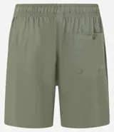 Bermuda verde militar para hombre, confeccionada en tela liviana de viscosa y cáñamo, con cintura elástica, cordón para ajuste y bolsillos laterales.