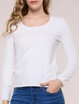 Buzo tejido fino y suave de marca Elie Tahari, color gris, con escote redondo pronunciado, mangas largas y silueta semi entallada.